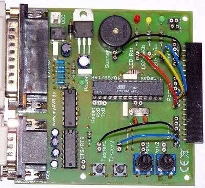 Bild myAVR Board 1.5
Verkablung für Testprogram
in BASCOM